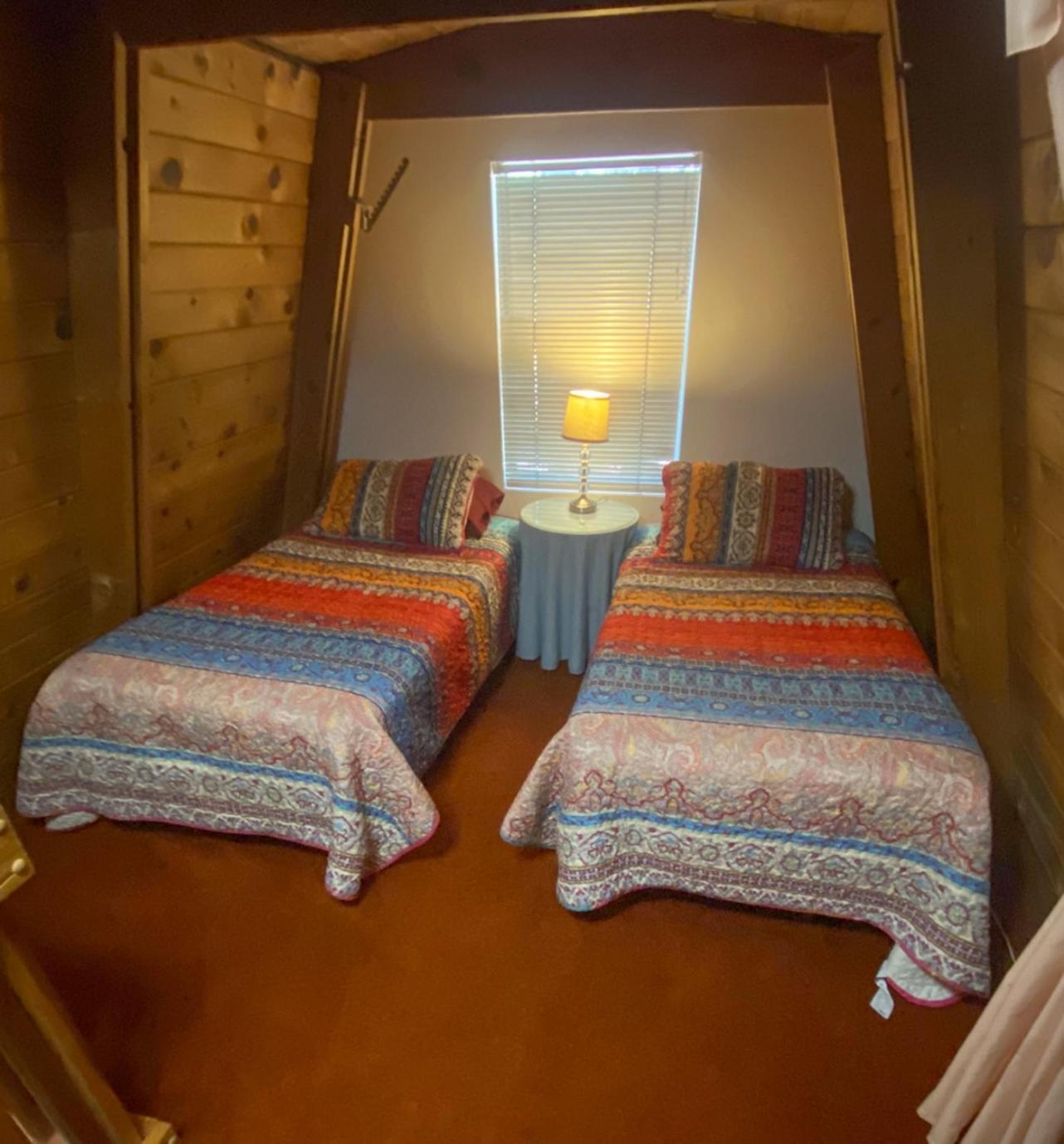 Rustic Cabin 2 - Two Bedroom Forest Lakes Estates Exterior photo
